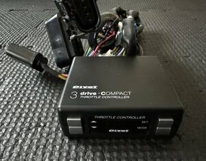送料無料　PIVOT (ピボット) スロコン 3-drive COMPACT (THC) ハーネスTH-2A付き