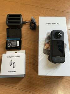 送料無料 中古 Insta360X3+純正バッテリー+純正バッテリーチャージャー+レンズガード インスタ360 insta 360 アクションカメラ