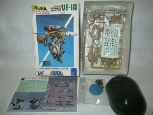 当時物 NICHIMO　ニチモ　ピタバン　1/200 VF-1A　スーパーガウォークバルキリー　超時空要塞マクロス　プラモデル