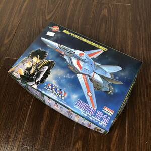 1/100 VF-1J ファイターバルキリー 復活！マクロス15周年記念 (初期版) 超時空要塞マクロス No.9 プラモデル アリイ (19991231)未組立 ARII