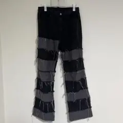 Long ring damaged jeans