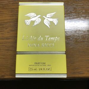 ニナリッチ　PARFUM 7.5ml