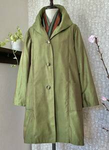 フードの様な襟のコート　オリーブ玉虫色　紬　絹　Ｌ　立ち襟　両ポケット付き　着物リメイク　ハンドメイド