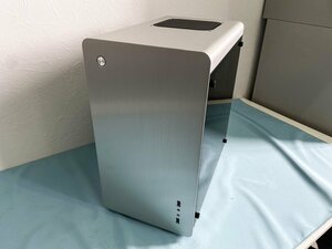 【新品】PCケース　RM3 Silver　JONSBO　強化ガラスパネル採用のアルミ製ミニタワーケース　MicroATX、Mini-ITX
