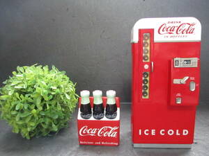 【レア】コカコーラ Coca-Cola ノベルティグッズ 貯金箱＆スパイスケース 自動販売機型 コインケース ボトルケース型 調味料入れ 入手困難