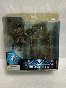 マクファーレントイズ　プレデター　AVP　フィギュア