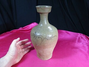 B　高麗青磁鉄絵盤口瓶　高麗時代　遺跡発掘品　朝鮮半島　青磁　鉄絵　陶器　釉薬　本物　李朝　瓶子