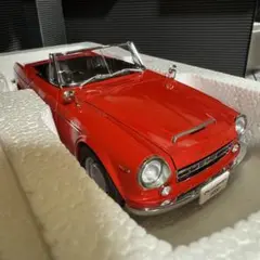 未展示品 オートアート 1/18 DATSUN フェアレディ2000 SR311