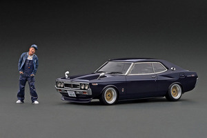 【WEB限定】 IG3009 1/18 Nissan Laurel 2000SGX Purple With Mr.Sata Late Ver. 総長系ユーチューバ― バッドボーイズ 佐田 ローレル