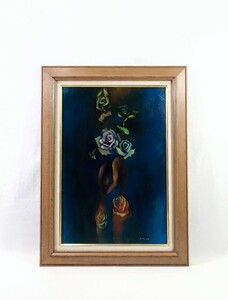 真作 松本宏 1973年油彩「青の中の二人」画寸 M12 兵庫県出身 行動美術会会員 深い紺碧の青の背景色に浮かび上がる抱き合う二人と薔薇 8082