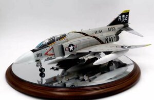1/48 アメリカ空軍 F-4J VF-84 JOLLY ROGERS 組立塗装済完成品