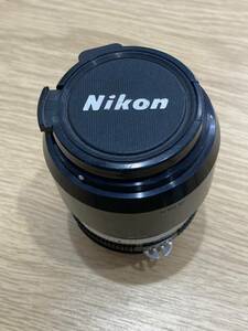 #396 美品 Nikon ニコン Ai-s NIKKOR 85mm F2 + HS-10フード MF 単焦点レンズ 現状品