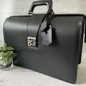 【極美品/超希少】Salvatore Ferragamo フェラガモ ダレスバッグ ビジネスバッグ 本革 レザー ブラック 黒 鍵付き ブリーフケース メンズ