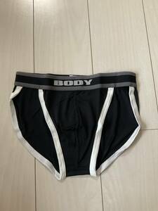 未使用 BODY M MICROFIBRE 黒④