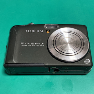 フジフィルム FUJIFILM FinePix F50 ブラック 店頭展示 模型 モックアップ 非可動品 R00210