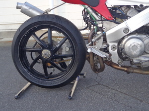 HRC　　RVF750R　RC45　　プロアーム　　　　　リヤスタンド 　BA32-H001　　　