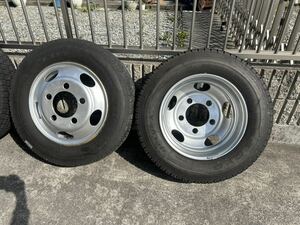 コースター　ホイール　17.5×6.00 120 5H 215/70R17.5 TOYOスタッドレスタイヤ　DELVEX M934 6本セットバリ溝