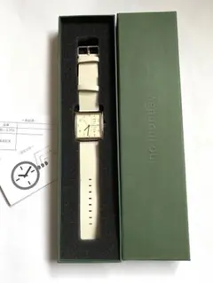 ノーマンデー　ベージュ系　腕時計　美品