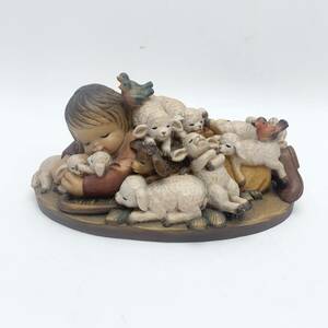 【1スタ】アンリ人形　Shepherd lying with lambs nativity　フェランデス　 木彫り　フィギュア　ドール　イタリア製