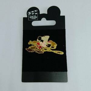 ♪ ディズニーストア ジャパン ピンバッジ カウボーイ ミッキー Mickey as Cowboy with a Lasso 2002年頃 新品 未使用 ピン