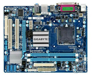 美品 GIGABYTE GA-G41MT-D3 マザーボード Intel G41 LGA 775 MicroATX DDR3