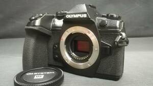 【動作品♪】OLYMPUS オリンパス OM-D E-M1 Mark Ⅱ ボディ 2037万画素 ミラーレス 一眼 カメラ