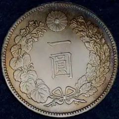 e187 菊紋 大日本 壹圓 貿易銀 銀貨 古錢 竜　コレクション　明治11年