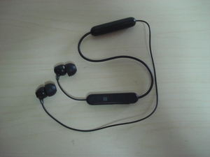 [送料無料 即決] SONY ソニー Bluetooth ワイアレスステレオヘッドセット WI-C300 USED