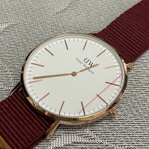 ダニエルウェリントン Daniel Wellington DW00600267 レッド×ローズゴールド　メンズ　　40mm 新品未使用　長期保管品　電池交換済み