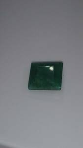 コロンビア　エメラルド裸石　ルース　3.8ct 748