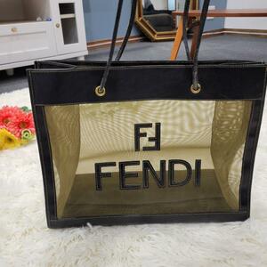 FENDI　メッシュ　ロゴ　トートバッグ　上品　軽め　ハンドバッグ　bag