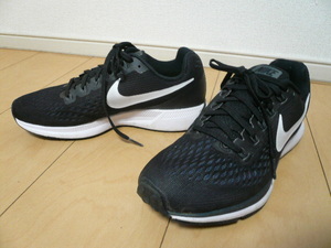 美品! NIKE ナイキ ランニングシューズ AIR ZOOM PEGASUS エアズームペガサス 880560-001 ブラック 24.5cm