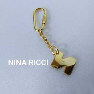 ◎☆NINA RICCI　キーホルダー　チャーム　ゴールドカラー