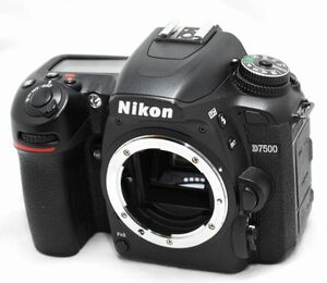 【超美品】Nikon ニコン D7500　ボディ