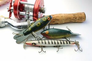 BOMBER ボーマー ! / Heddon ZEAL BALSA50 ハトリーズ 道楽 ザウルス SMITH UMCO 世代の昭和レトロアングラーに オールドルアー