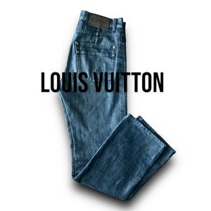 D13 美品 定価16万 38 M前後『ルイヴィトン LOUIS VUITTON』LVレザーパッチ さりげないLVスタッズ デニムパンツ ストレート 濃紺ブルー