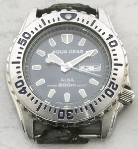 02 67-594154-23 [Y] 【本体のみ】 SEIKO ALBA アルバ AQUA GEAR アクアギア V736-6A30 クオーツ デイデイト メンズ 腕時計 旭67