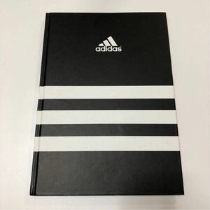 ★adidas の ハードカバーノート ☆ 白紙 マス目の紙が挟まっています。アディダス