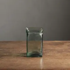 四方形 ガラス瓶 四角いガラスの花入 昭和レトロ 古道具 アンティーク