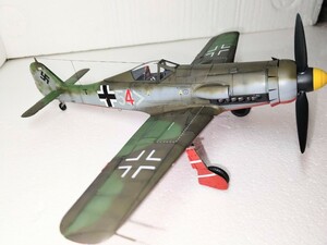 エデュアルド1/48ドイツ空軍Fw190D-11JV44塗装済完成品