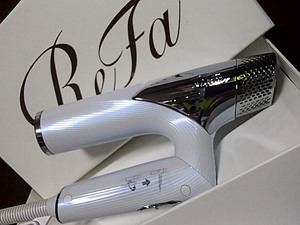 【保管品/開封後/未使用】ReFa(リファ) BEAUTECH DRYER SMART/ビューテック ドライヤースマート(ホワイト/通電確認済)手に入れるチャンス!