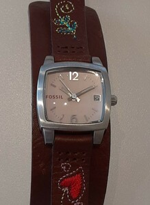 【動作未確認】FOSSIL 腕時計 レディス フォッシル JR-1113 レディース 革ベルト 刺繍