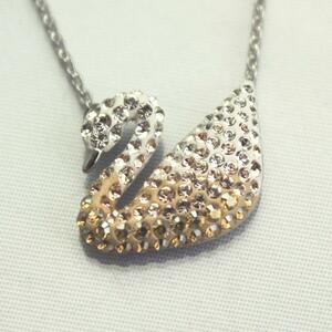 スワロフスキー ネックレス ペンダント レディース アイコニックスワン シルバー/ゴールド/クリア SWAROVSKI 5215034