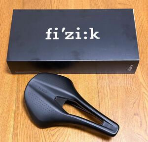 Fizik ARGO TEMPO R3 Kium 150mm フィジーク アルゴ テンポ キウムレール 自転車 サドル 元箱付き 【0414】