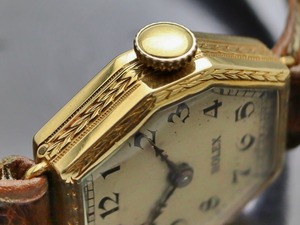 Rolex 18K 金無垢 手彫り彫金ケース 手巻き式腕時計 1927-28年