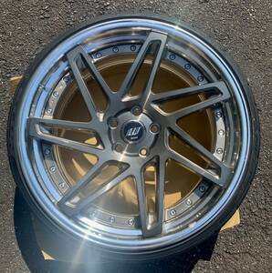 WORKジースト、新品タイヤセット ホイール、9.0J.+36 PCD114.3 5穴　ハブ径60mm タイヤ　ニットー 225/30R20　4本セット