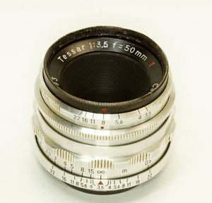 ドイツ製 Carl Zeiss Jena Tessar 1:3.5 f=50mm 絞羽14枚 M42 5RNB-3930 初期型 Q1 Red T 絞管縦線　シルバー