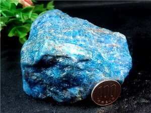 AAA級天然燐灰石原石179U3-33U103Z