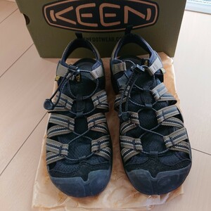 美品 KEEN/キーン ドリフト クリーク エイチツー H2 サンダル スポーツ アウトドア 川遊び 海 カーキ☆26cm 