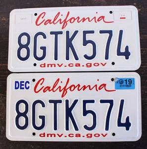 【送料無料】2枚セット! * カリフォルニア ナンバープレート 2013年以降 ライセンスプレート カープレート CALIFORNIA 「8GTK574」 *69* 